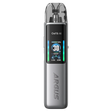 Vaper recargable Voopoo Argus G2, con diseño compacto en color gris metálico, pantalla frontal a color de 0,96 pulgadas que muestra potencia, batería y modos de uso, y cartucho superior transparente con sistema de rellenado fácil.